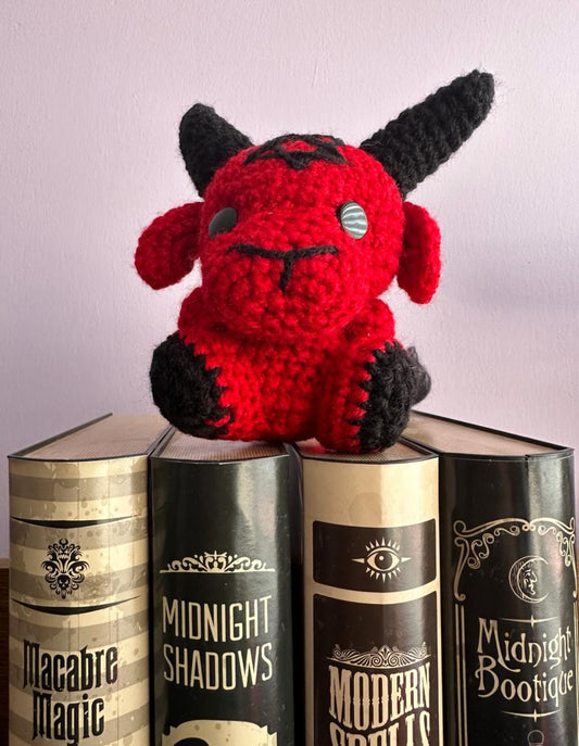 Baphomet Crochet Amigurumi Rojo