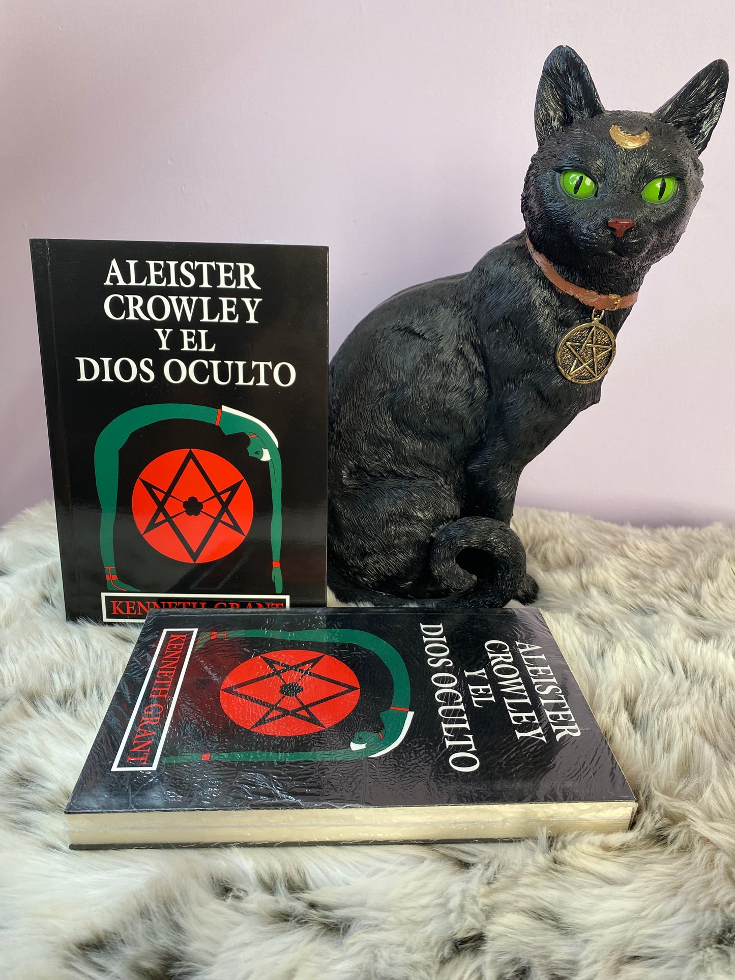 “Aleister Crowley y el Dios Oculto”
-Kenneth Grant